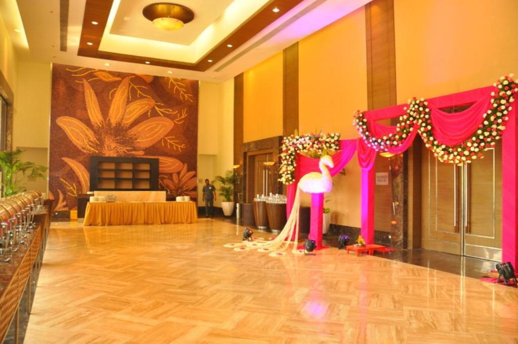 โรงแรมและศูนย์ประชุม เดอะ รีทรีท มุมไบ ภายนอก รูปภาพ